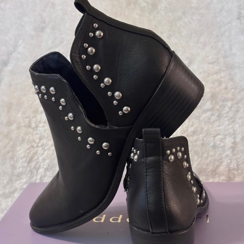 Madden Girl Black Studded Ankle Bootie Sz 8